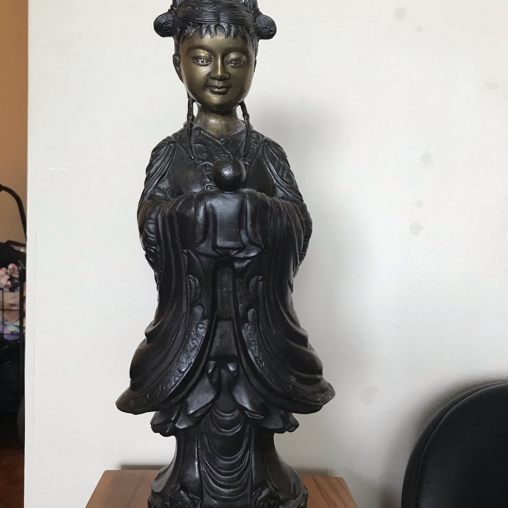 Geisha girl. Heavy metal n brass